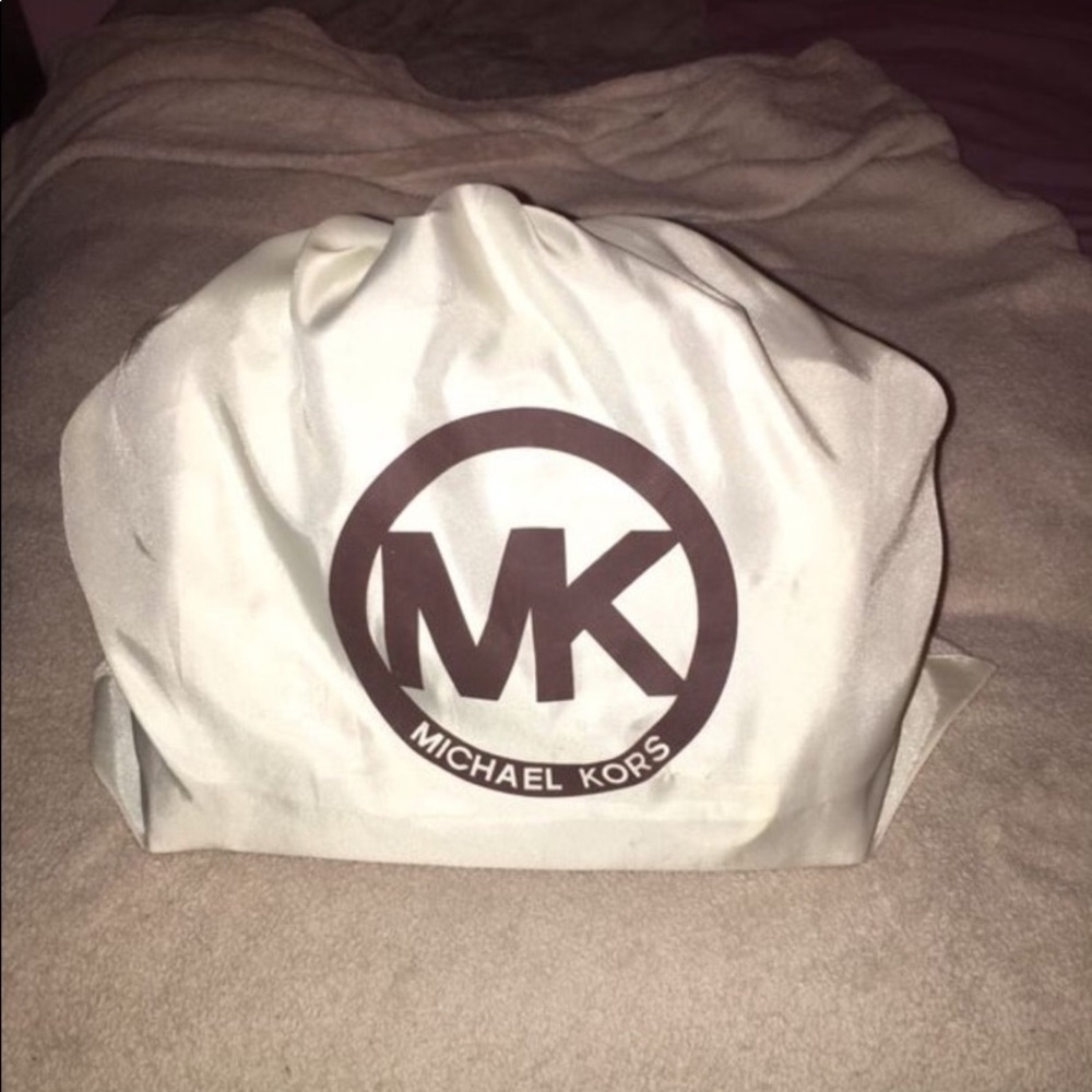 Authentic Michael Kors Purse - Picture 4 of 4